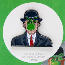 Pin - Magritte Son of Man