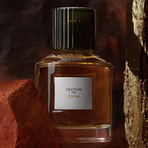 Cire Trudon Perfume Olim